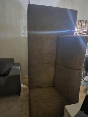 GRATIS Hoekbank - Gebruikt, maar kan nog een ronde mee!