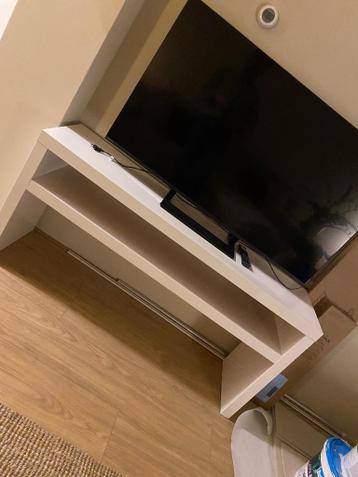 Tv meubel wit GRATIS