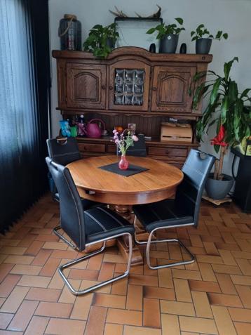 Dressoir en Uitschuifbare Ronde Tafel