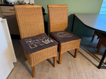 Rieten stoelen met kussens - set van vier