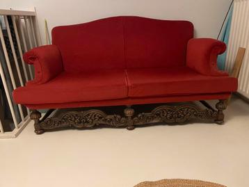 Rode fluwelen klassieke tweezits bank