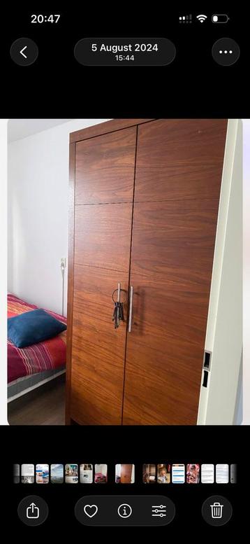 Mooie kledingkast met hangruimte en planken GRATIS