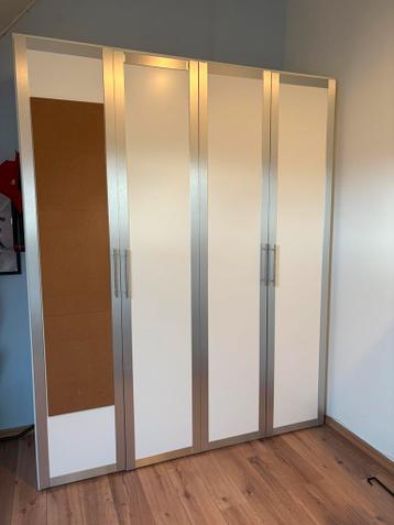 Gratis kledingkast – wit – 220 x 180 cm