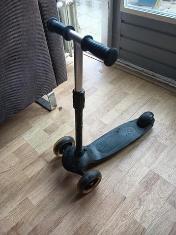 Kapotte happy step 2-5jr - voor reparatie of onderdelen