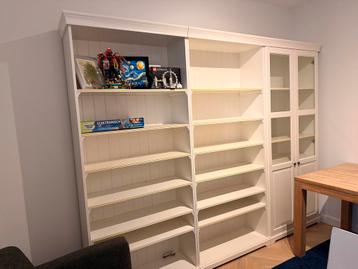 Gratis. Grote Kast - 3 Delen - 270x214 cm