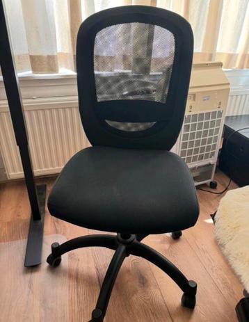 Gratis | Nette zwarte bureaustoel