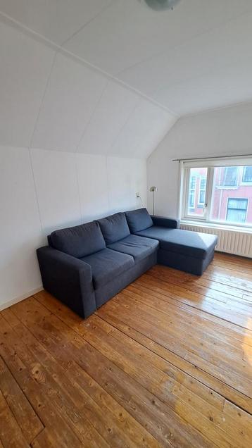 GRATIS OPHALEN bank, eettafel en sta lamp