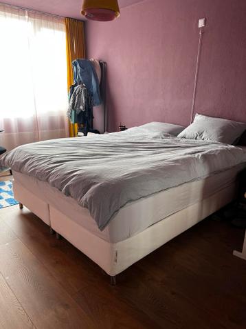 GRATIS IKEA boxspring 160x200 MOET VANDAAG WEG