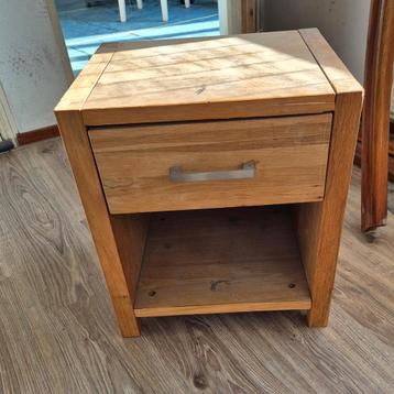 GRATIS AFHALEN, nachtkastje of tafeltje