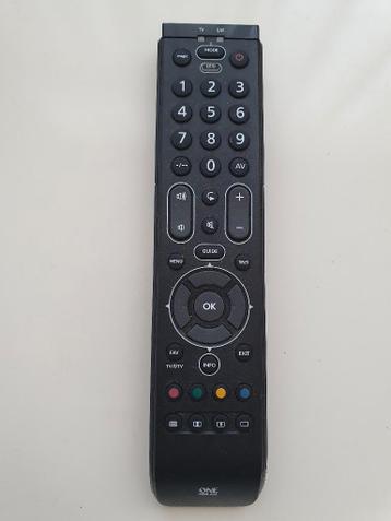 Gratis LCD TV TELEVISIE MET Universele AFSTANDSBEDIENING