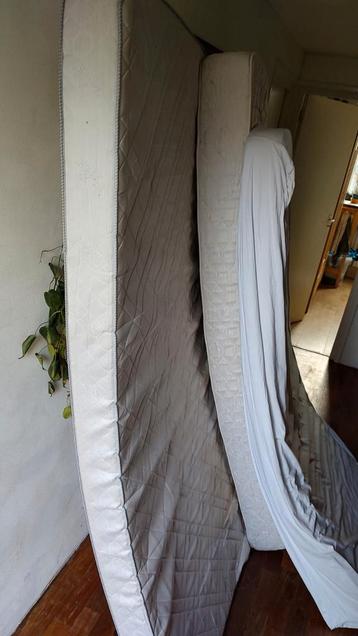 Gratis matrassen 2 meter lang