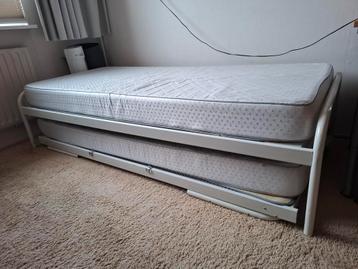 Onderschuifbed Auping