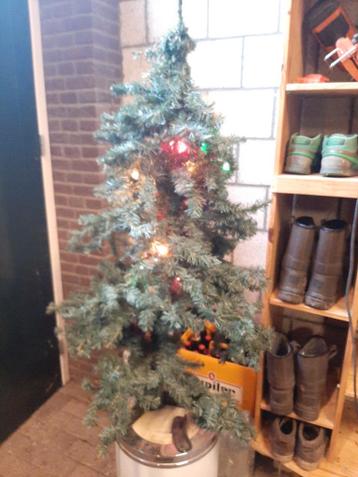 kerstboompje met verlichting  gratis ophalen
