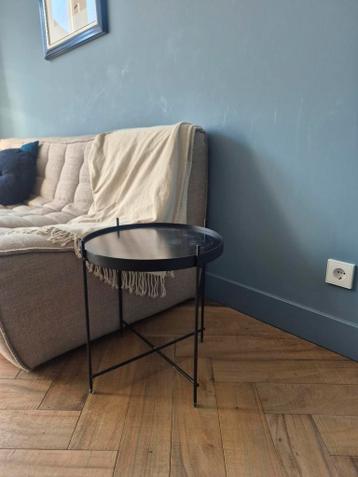 Gratis Bijzettafeltje