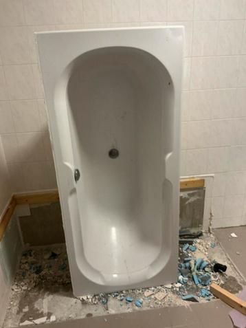 Gratis af te halen wit/creme bad