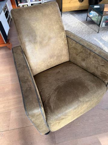 Fauteuil gratis (moet opnieuw bekleed worden)