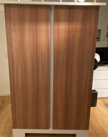 Gratis Kledingkast Af te Halen