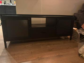 Tv meubel GRATIS