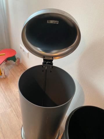 IKEA Prullenbak met vuilniszakken