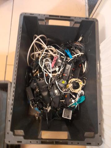 Grote doos vol electronica - gratis!