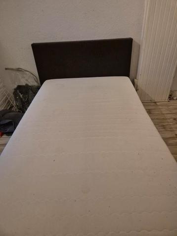 Boxspring + Matras 120x200 - Gratis!