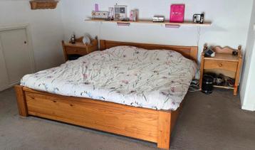 Gratis af te halen: blank eiken waterbed ombouw