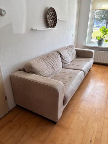 GRATIS! Beige leren bank