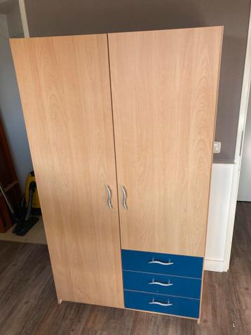 GRATIS AFHALEN: kledingkast+bovendeel