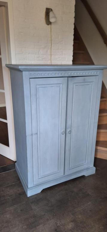 Leuk blauw tv kastje