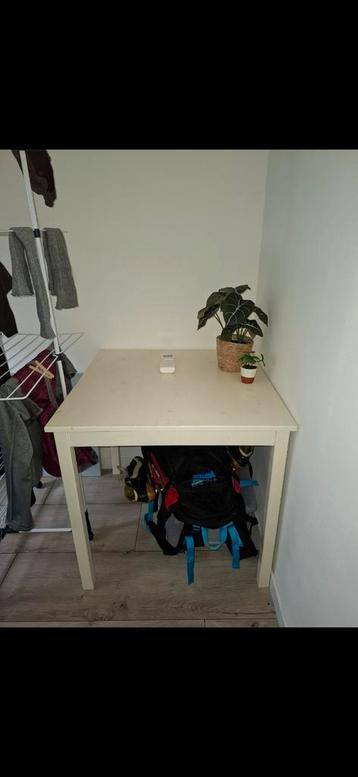 Gratis grenen tafeltje