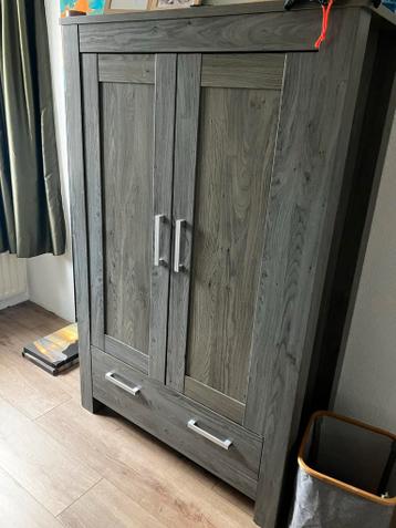 Kledingkast met roede en plank, 112x52x175,5 cm