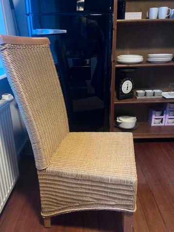 4 Rieten Stoelen - Comfortabel en Gratis Af te Halen