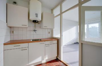 Keukenblok en kastjes gratis af te halen