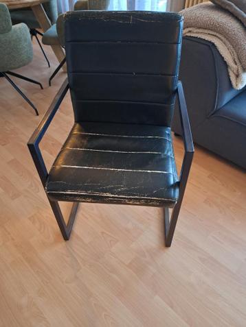Gratis ophalen, 4 eetkamerstoelen