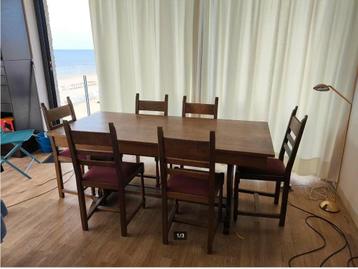 Antieke eettafel met 6 stoelen