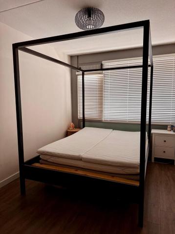 Zwart Stalen 2 persoons bed