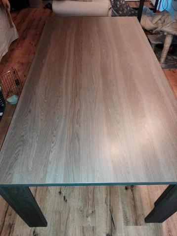 Gratis Eettafel - Snel ophalen!