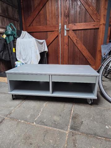 gratis tv-meubel, zilvergrijs