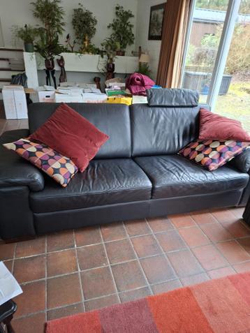 Montel zwarte 3-zitsbank - gratis / af te halen vanaf 19-2!