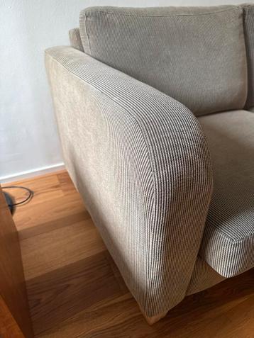 Gratis Zwart-Grijze Corduroy Bank Ophalen