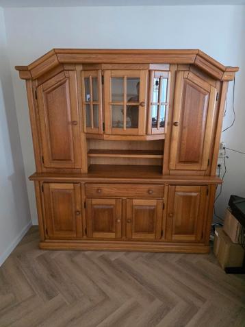 Eiken kast, Gratis af te halen.