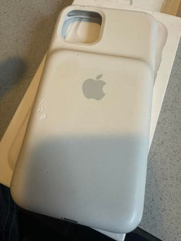 Apple iPhone 11 pro Smart Battery Case