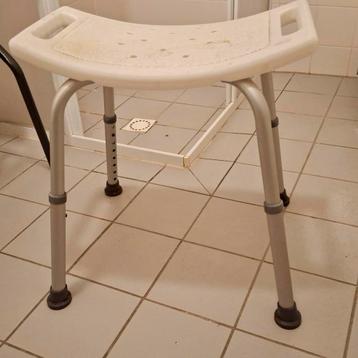 Douchekrukje in hoogte verstelbaar