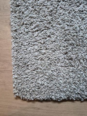 Mooi lichtgrijs gemêleerd kleed 133x195