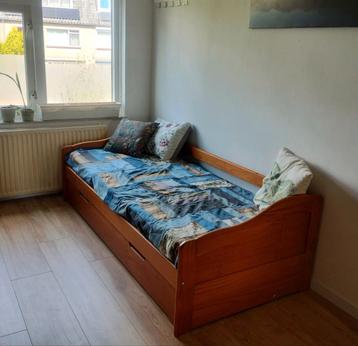 Uitschuifbaar bed inclusief matrassen gratis