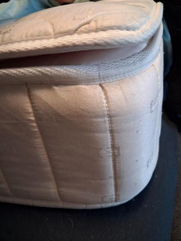 Mooi 1.40 matras - Gratis ophalen!