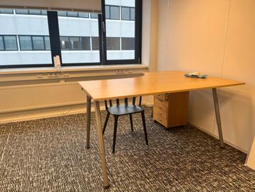 Gratis bureau en ladekast