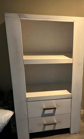 Mooie kast, gratis op te halen