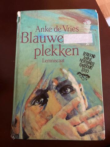 Blauwe plekken anke de vries boek