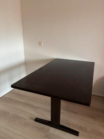 Gratis 4 persoons eettafel